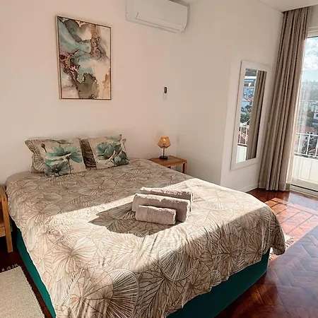 Pansiyon The Luzia House - 4br - Ac, Large Kitchen, Living Room, Free Parking, Gardens, Terraces, Sun Exposure Day - Coliving Funchal