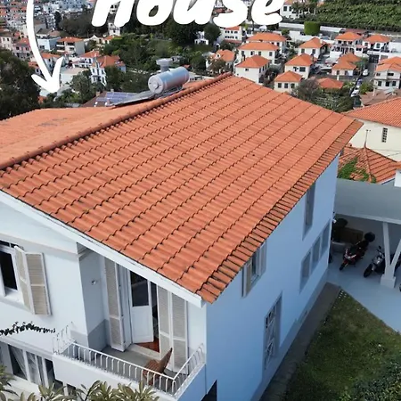 홈스테이 The Luzia House - 4br - Ac, Large Kitchen, Living Room, Free Parking, Gardens, Terraces, Sun Exposure Day - Coliving *