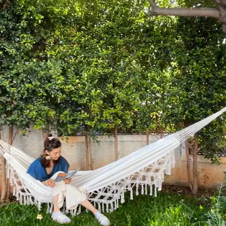 בית אירוח The Luzia House - 4br - Ac, Large Kitchen, Living Room, Free Parking, Gardens, Terraces, Sun Exposure Day - Coliving פונשל