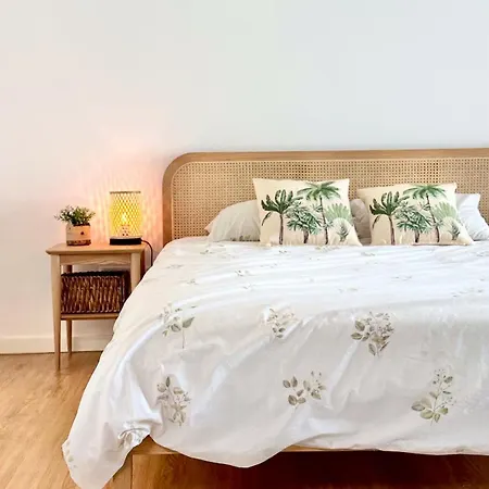 The Luzia House - 4br - Ac, Large Kitchen, Living Room, Free Parking, Gardens, Terraces, Sun Exposure Day - Coliving בית אירוח פונשל