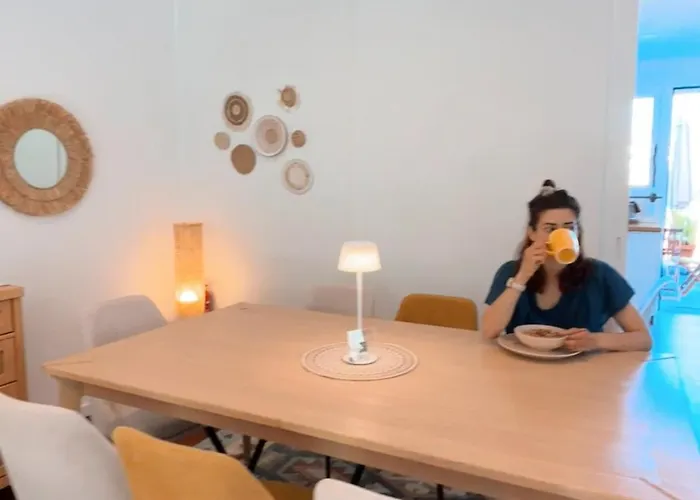 The Luzia House - 4br - Ac, Large Kitchen, Living Room, Free Parking, Gardens, Terraces, Sun Exposure Day - Coliving 丰沙尔